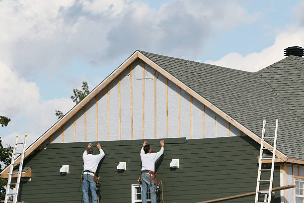 Professional Siding Installation technician working in Belmar, NJ